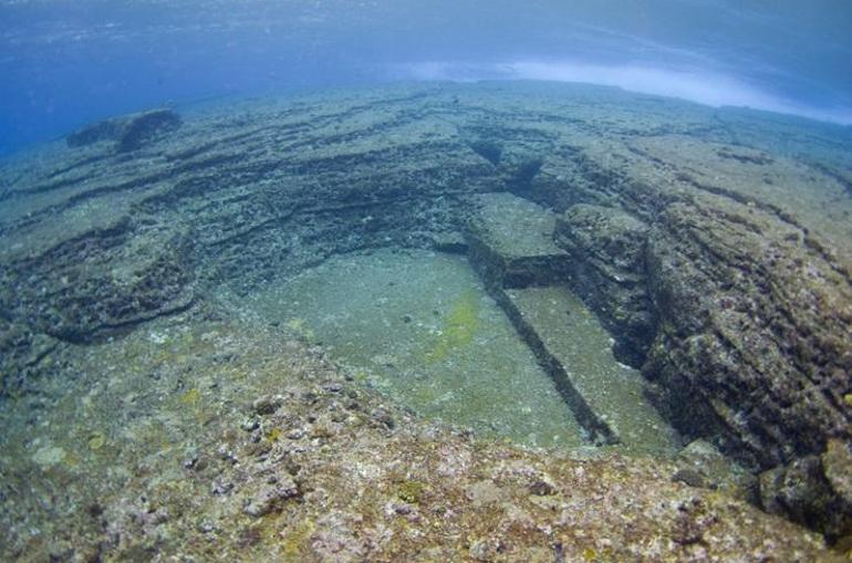 Yonaguni Anıtı