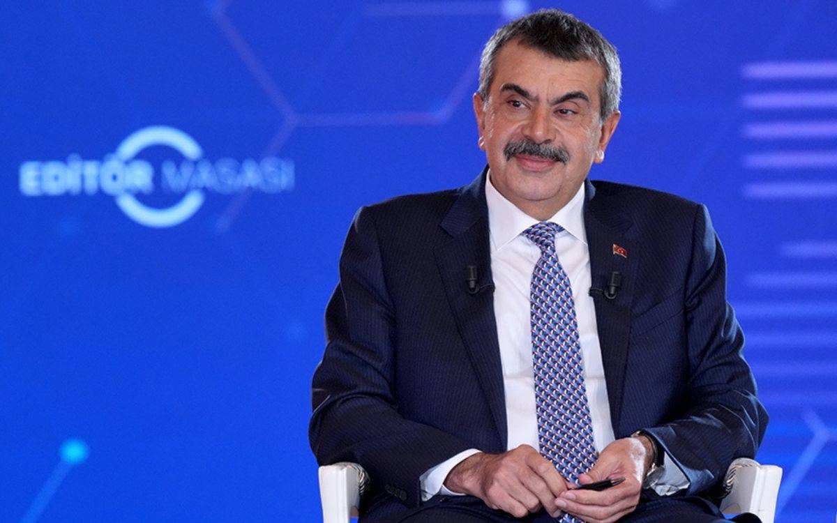 Bakan Tekin’den Öğretmenleri Zırh Gibi Koruyacak Yasal Tedbirler